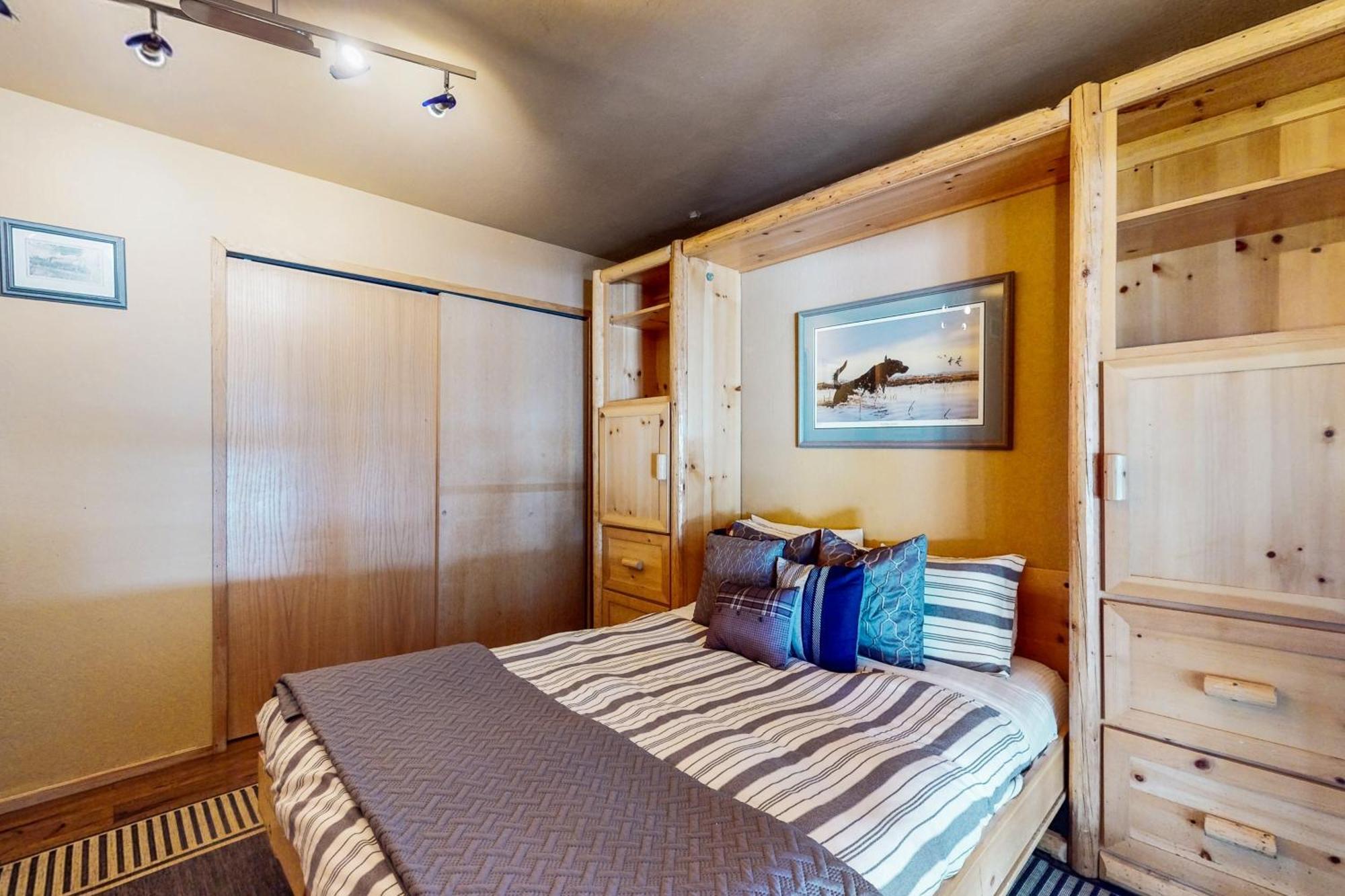Tastefully-Updated, Classic Tahoe Family Home Truckee Exteriör bild