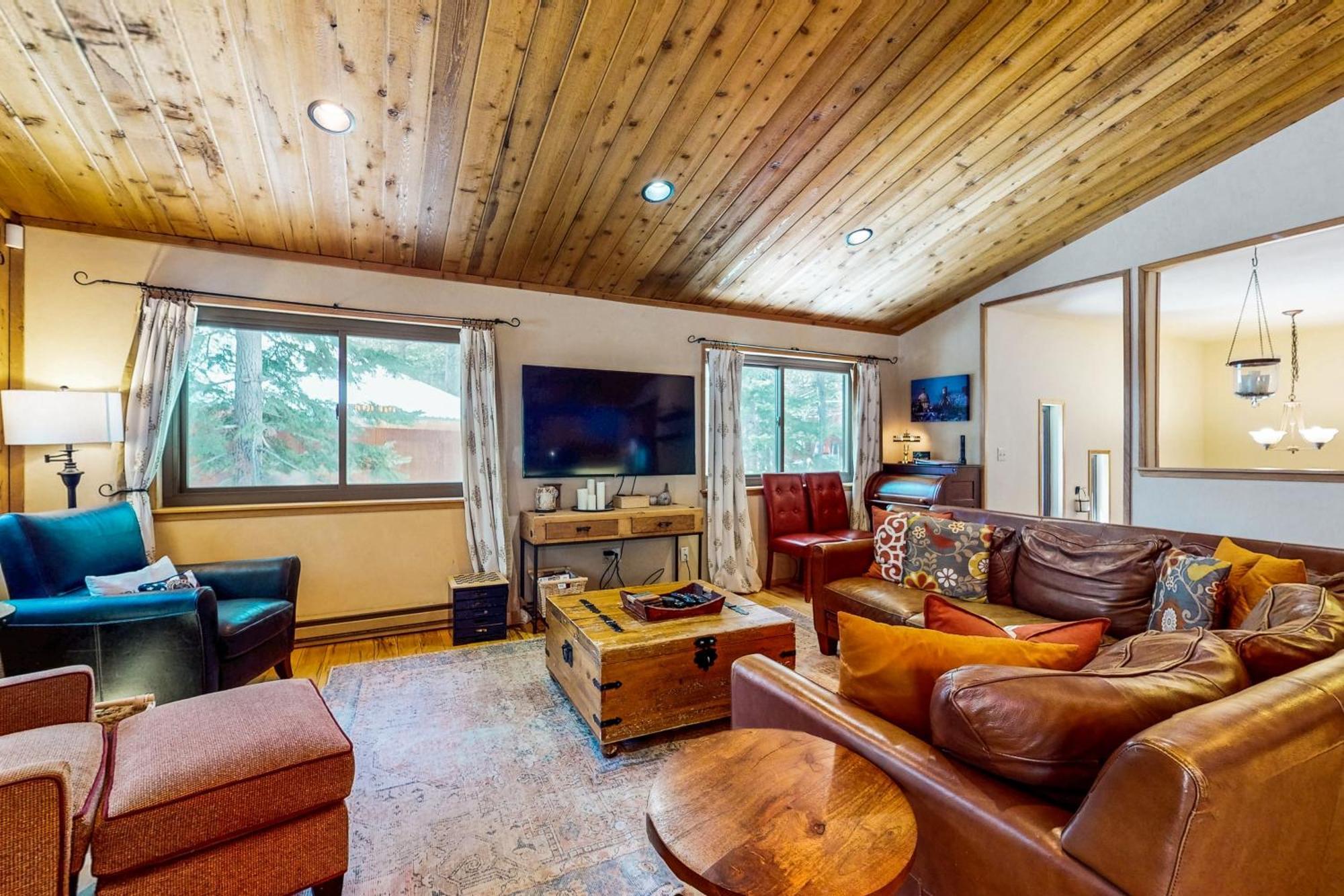 Tastefully-Updated, Classic Tahoe Family Home Truckee Exteriör bild