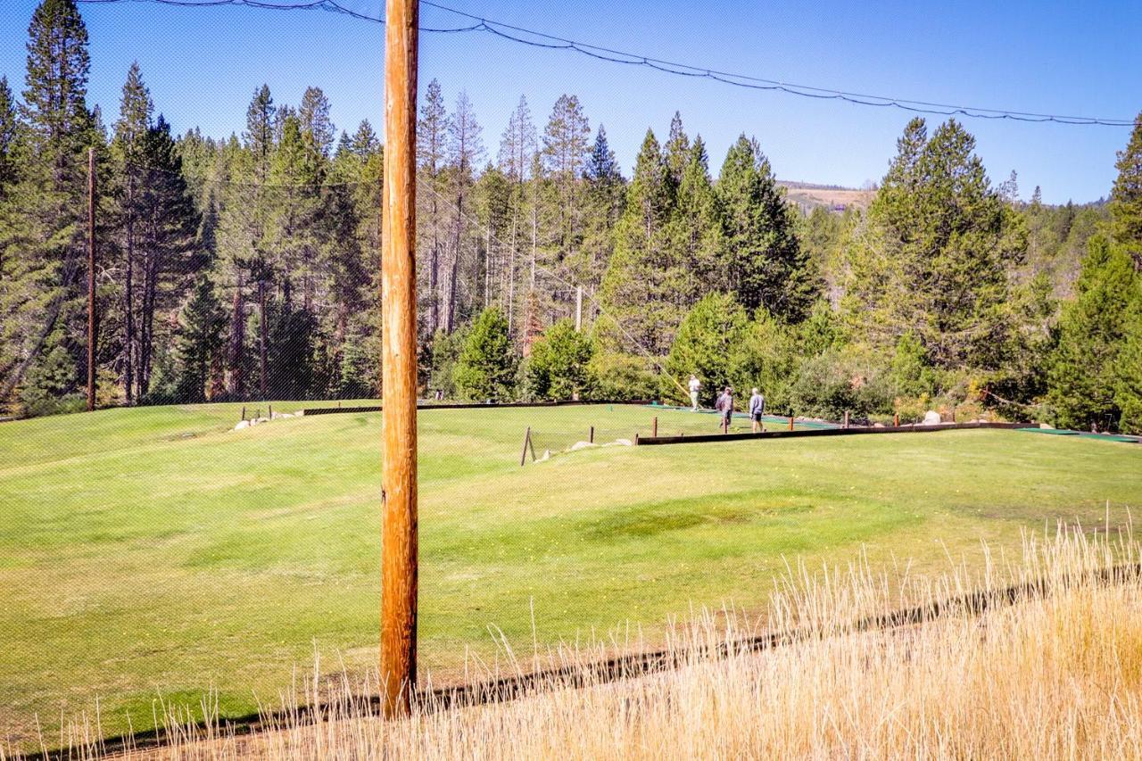 Tastefully-Updated, Classic Tahoe Family Home Truckee Exteriör bild