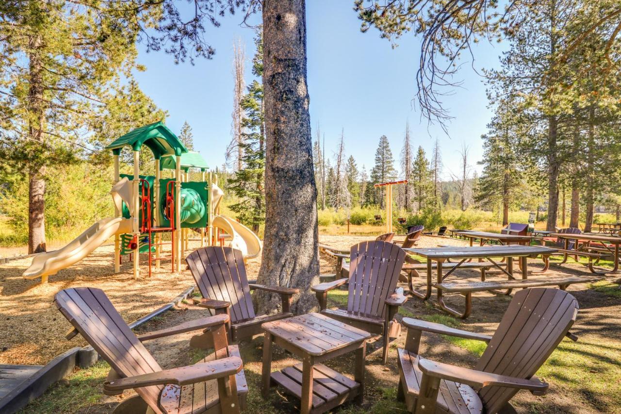 Tastefully-Updated, Classic Tahoe Family Home Truckee Exteriör bild